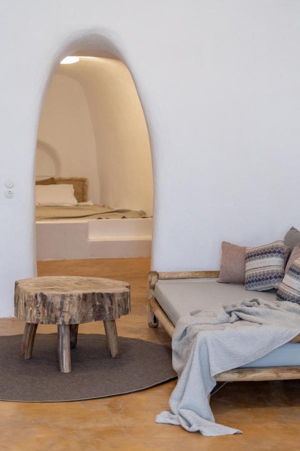 Caval II Hotel Фира Екстериор снимка